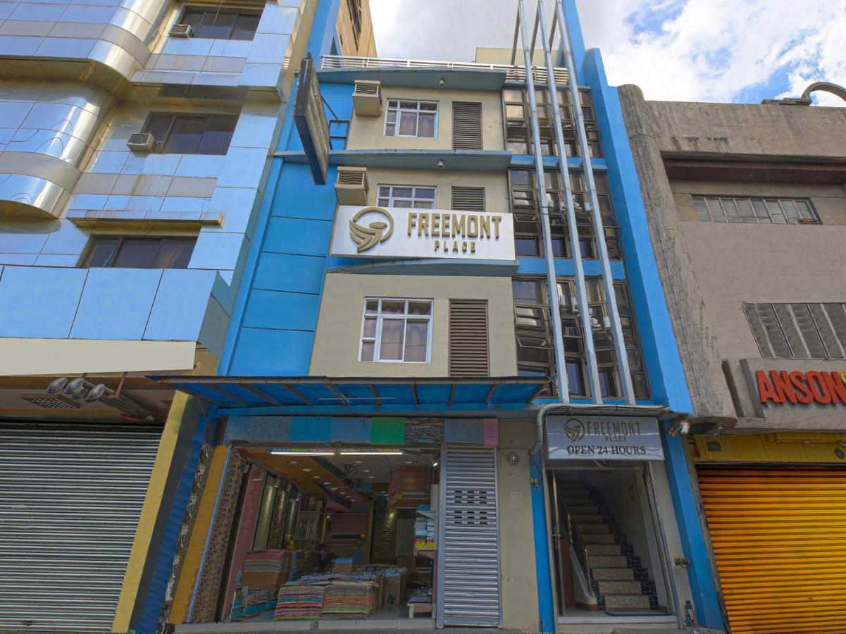 Oyo 783 Freemont Place Paranaque City Exterior photo