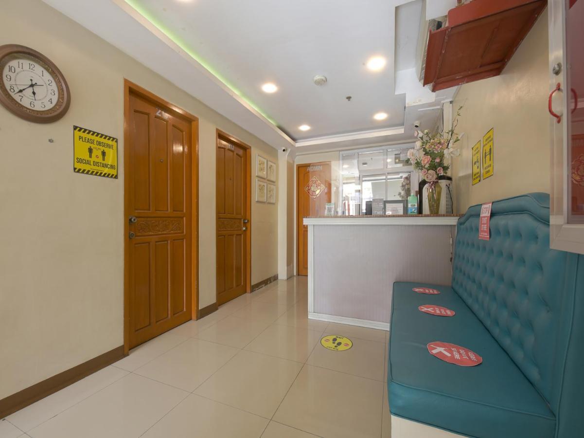 Oyo 783 Freemont Place Paranaque City Exterior photo