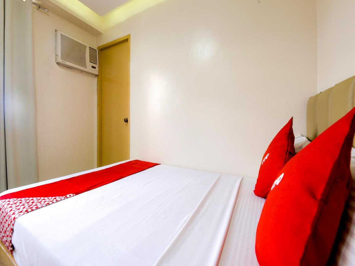 Oyo 783 Freemont Place Paranaque City Exterior photo